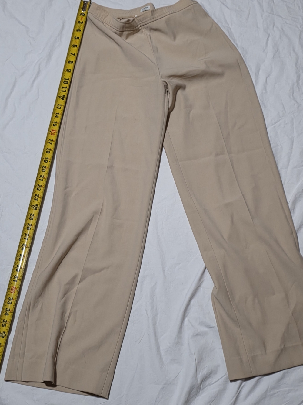 Neutral Wide-Leg Trousers in Light Beige